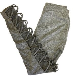 Marled Gray Criss Cross Leggings size small